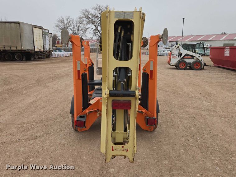 image for item EV5584 2017 JLG T500J boom lift