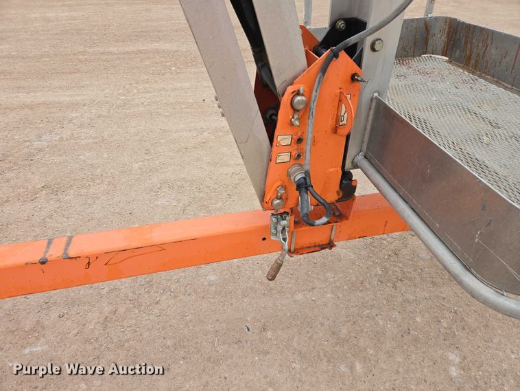 image for item EV5584 2017 JLG T500J boom lift