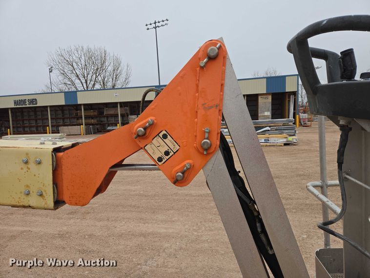 image for item EV5584 2017 JLG T500J boom lift