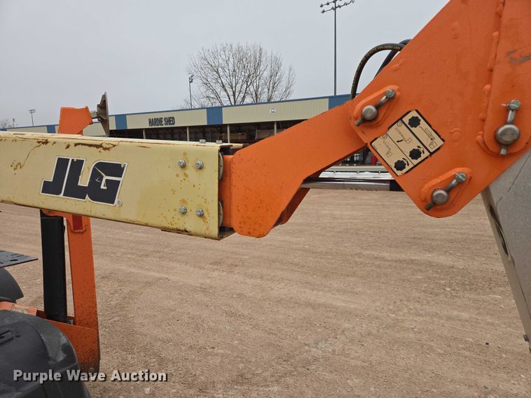 image for item EV5584 2017 JLG T500J boom lift