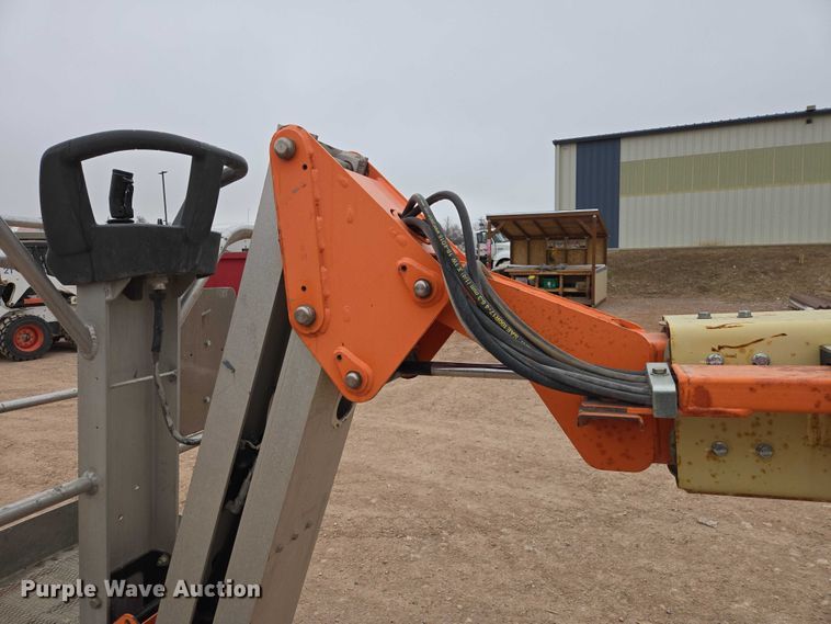 image for item EV5584 2017 JLG T500J boom lift