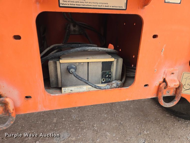 image for item EV5584 2017 JLG T500J boom lift