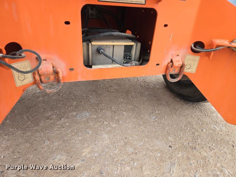 image for item EV5584 2017 JLG T500J boom lift
