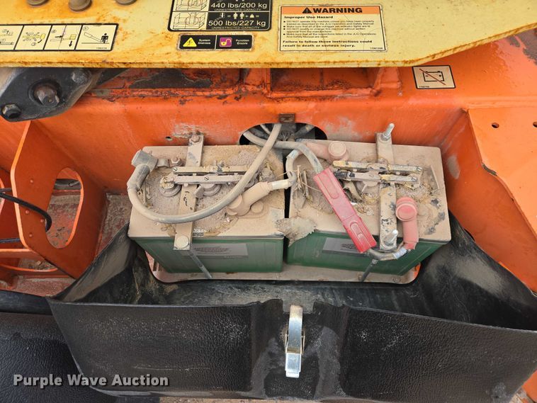 image for item EV5584 2017 JLG T500J boom lift