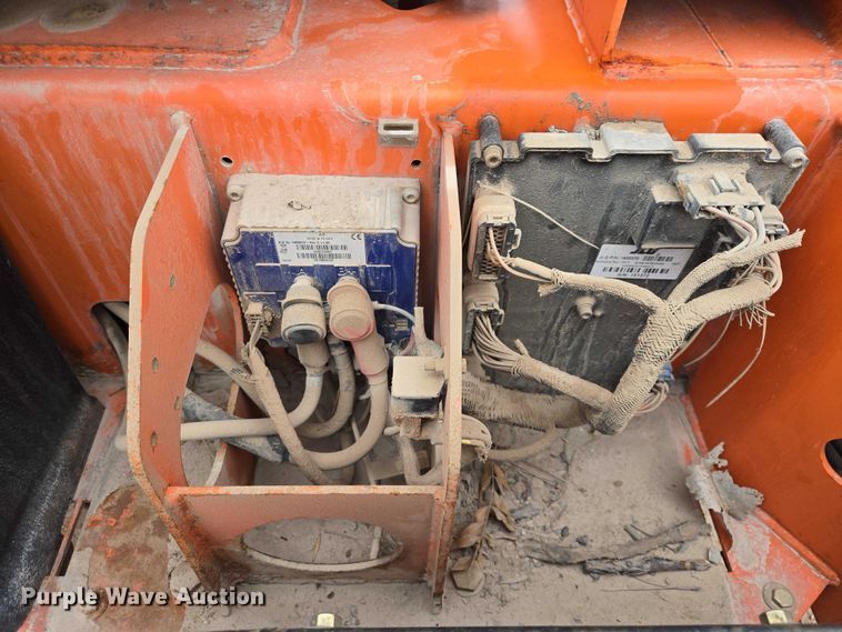 image for item EV5584 2017 JLG T500J boom lift