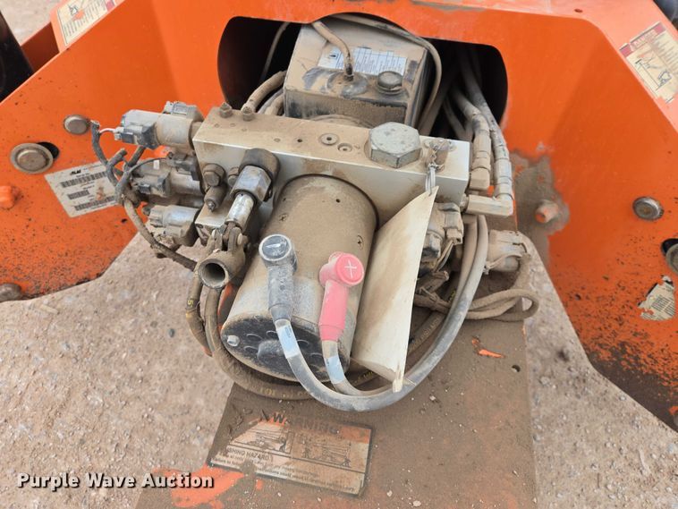 image for item EV5584 2017 JLG T500J boom lift