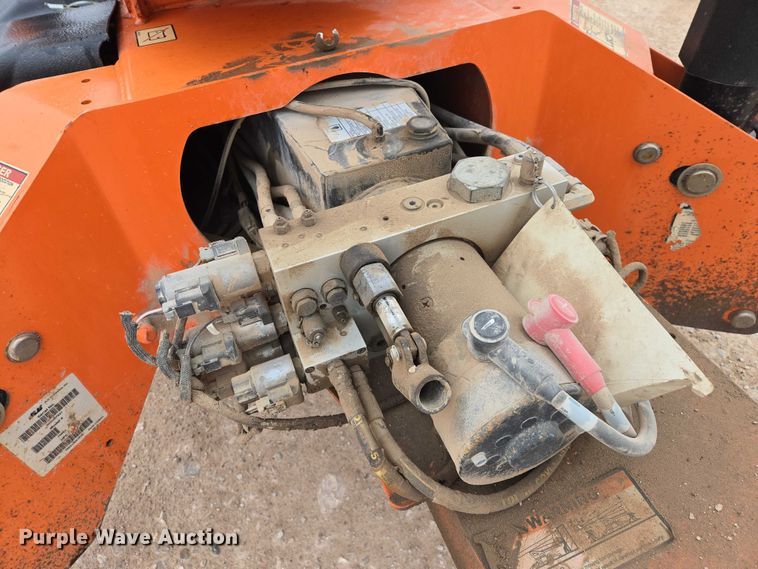 image for item EV5584 2017 JLG T500J boom lift