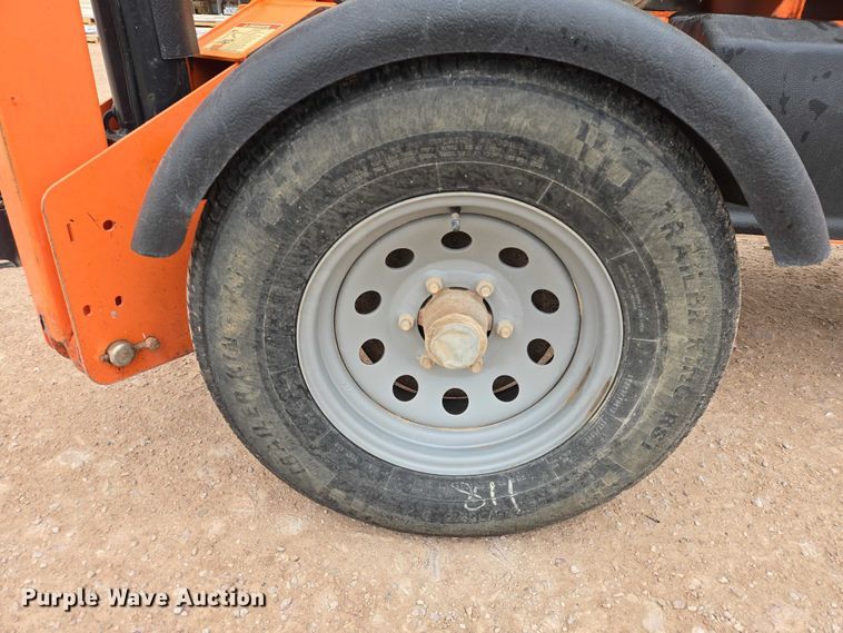 image for item EV5584 2017 JLG T500J boom lift