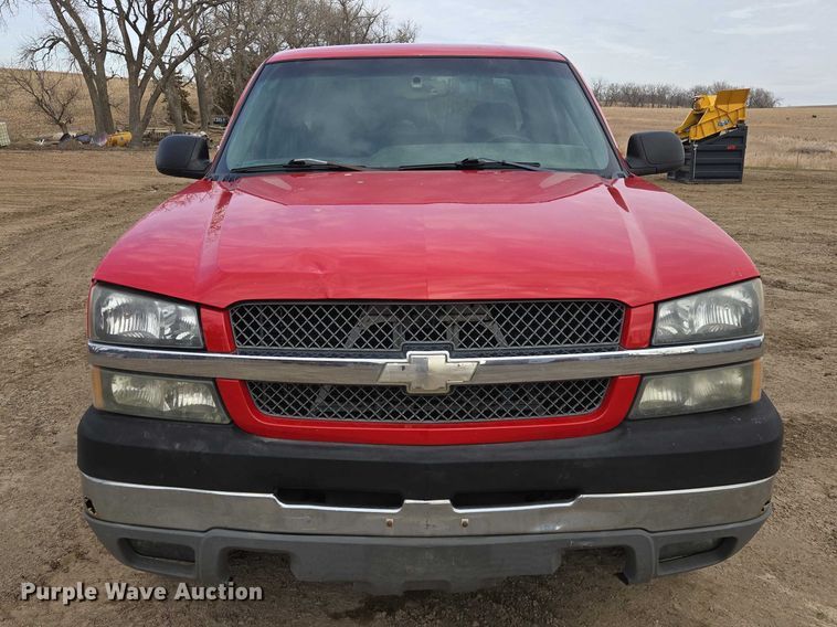 image for item EV5771 2003 Chevrolet Silverado Ext. Cab pickup truck