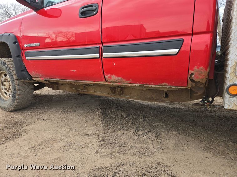 image for item EV5771 2003 Chevrolet Silverado Ext. Cab pickup truck