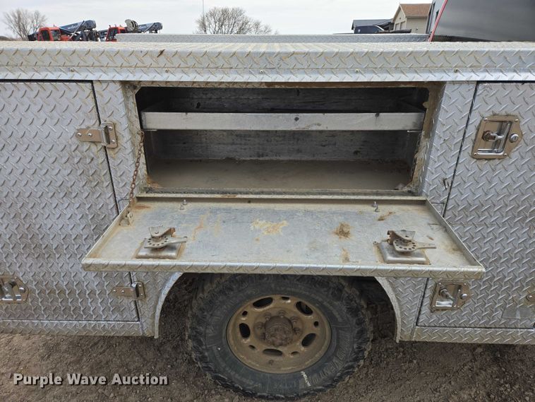 image for item EV5771 2003 Chevrolet Silverado Ext. Cab pickup truck