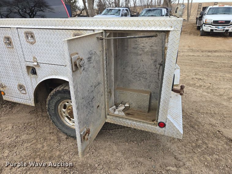 image for item EV5771 2003 Chevrolet Silverado Ext. Cab pickup truck