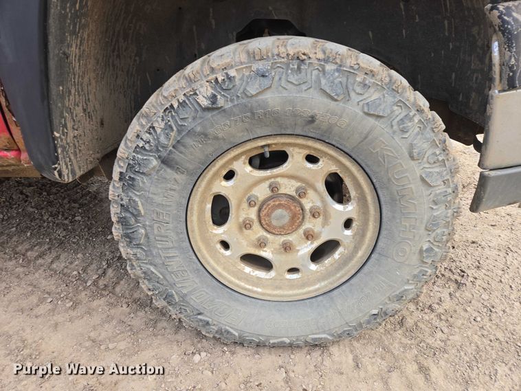 image for item EV5771 2003 Chevrolet Silverado Ext. Cab pickup truck