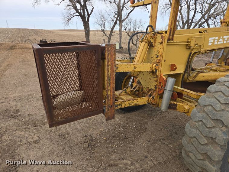 image for item EV5772 1996 Fiat Allis FG85A Series B motor grader