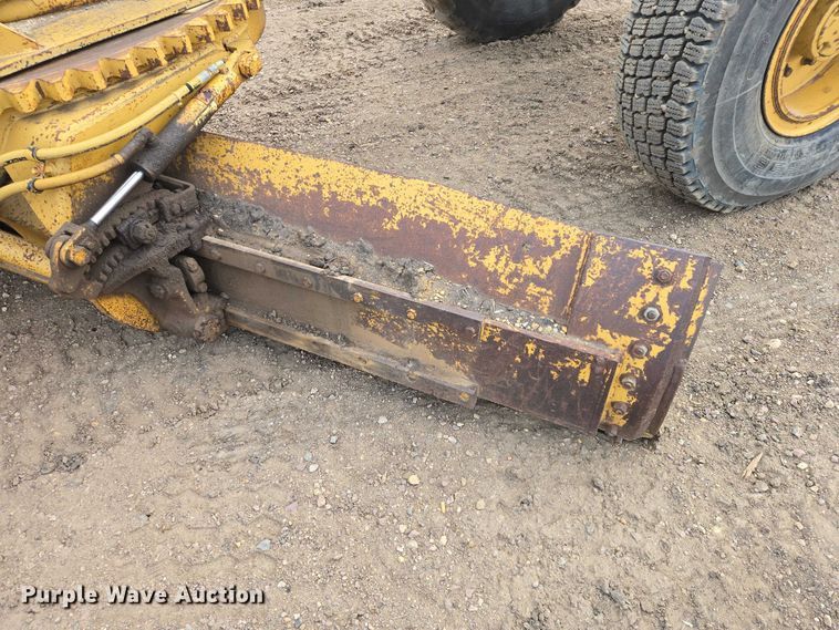 image for item EV5772 1996 Fiat Allis FG85A Series B motor grader