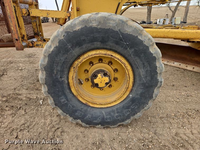 image for item EV5772 1996 Fiat Allis FG85A Series B motor grader