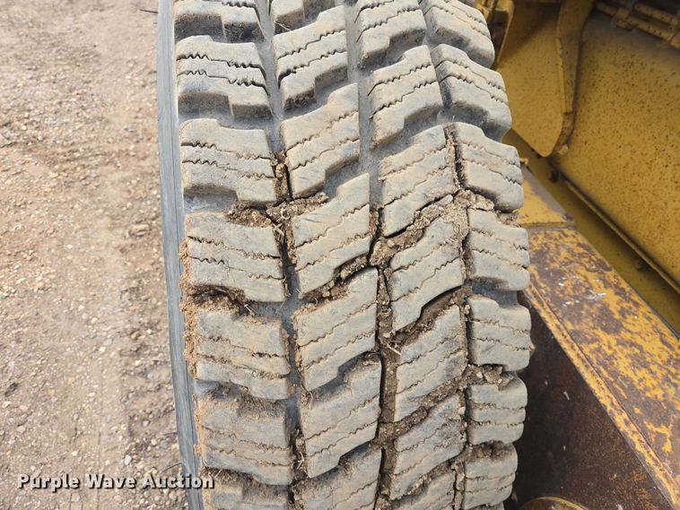 image for item EV5772 1996 Fiat Allis FG85A Series B motor grader