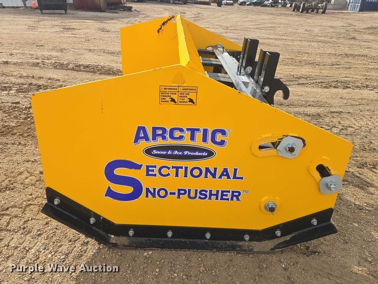 image for item EV5774 Arctic HD 11.5 snow pusher