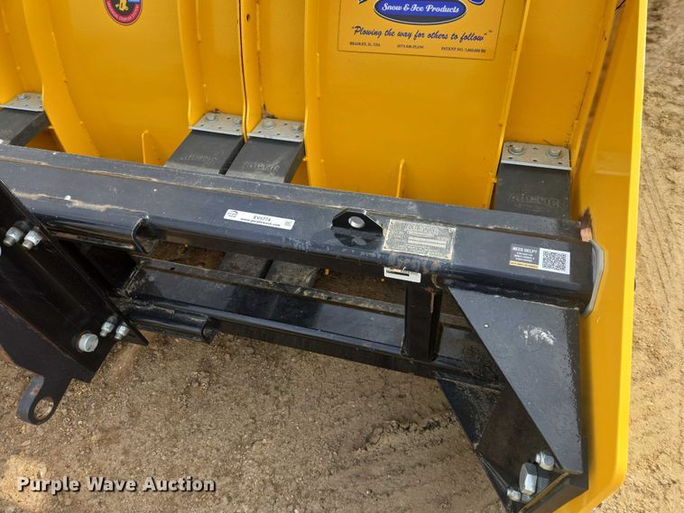 image for item EV5774 Arctic HD 11.5 snow pusher