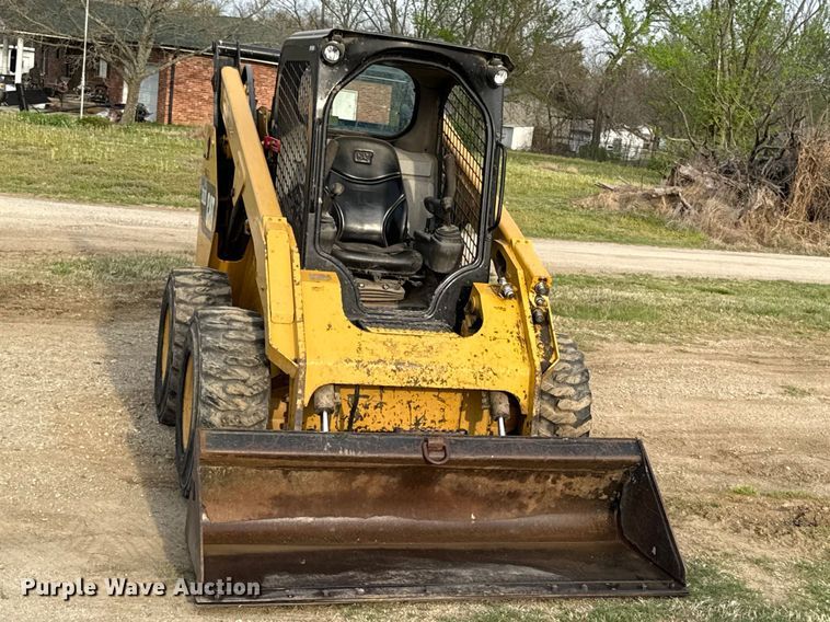 image for item EV7659 2015 Caterpillar 262D skid steer loader