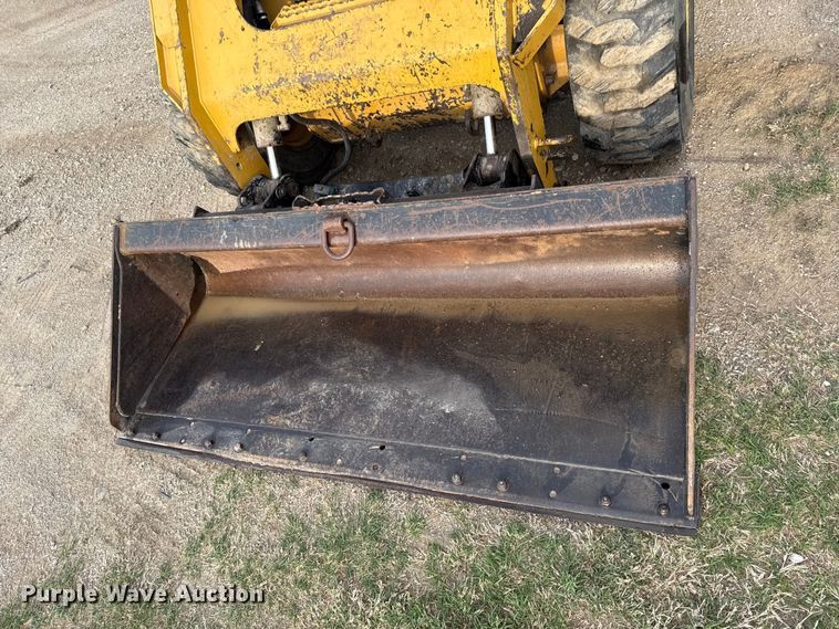 image for item EV7659 2015 Caterpillar 262D skid steer loader