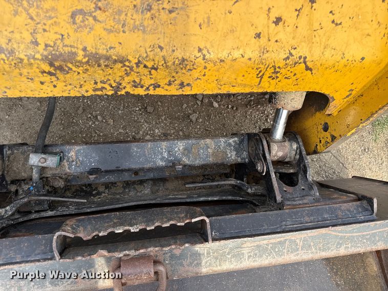 image for item EV7659 2015 Caterpillar 262D skid steer loader