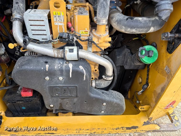 image for item EV7659 2015 Caterpillar 262D skid steer loader