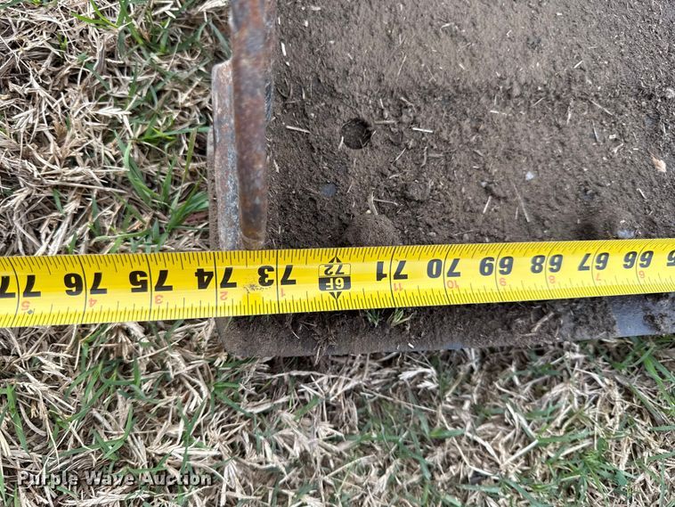 image for item EV7659 2015 Caterpillar 262D skid steer loader