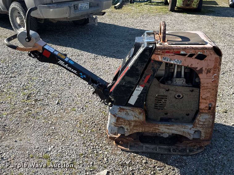 image for item EV7665 Mikasa  MVH-508 plate compactor