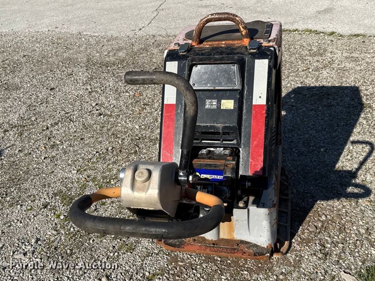 image for item EV7665 Mikasa  MVH-508 plate compactor