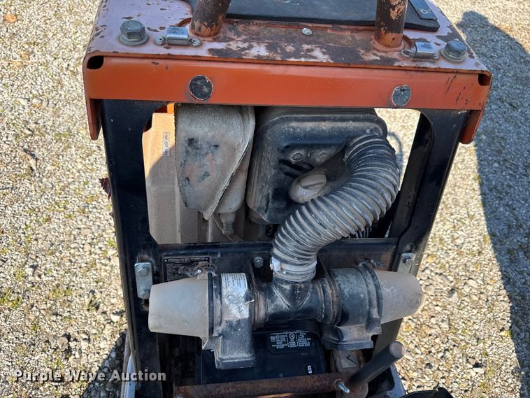 image for item EV7665 Mikasa  MVH-508 plate compactor