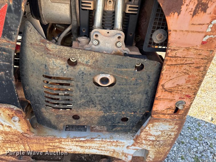 image for item EV7665 Mikasa  MVH-508 plate compactor