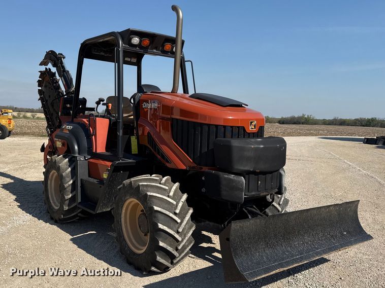 image for item EV7668 2015 Ditch Witch RT100 trencher