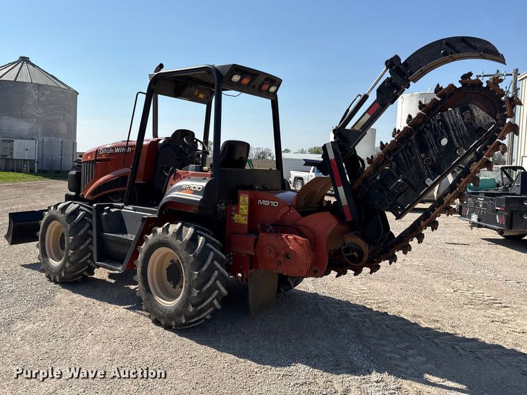 image for item EV7668 2015 Ditch Witch RT100 trencher