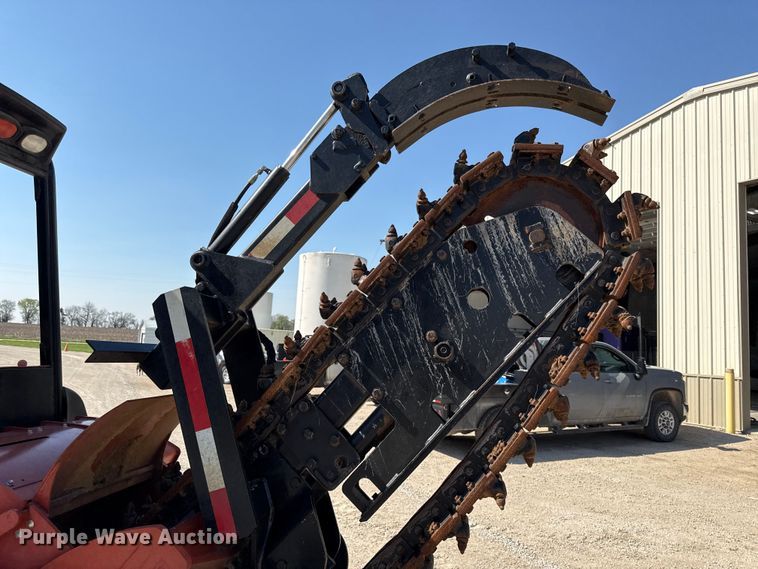 image for item EV7668 2015 Ditch Witch RT100 trencher