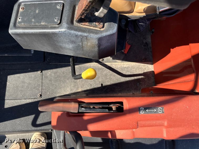 image for item EV7668 2015 Ditch Witch RT100 trencher