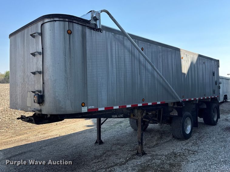 image for item EV7671 Trail King Industries end dump trailer