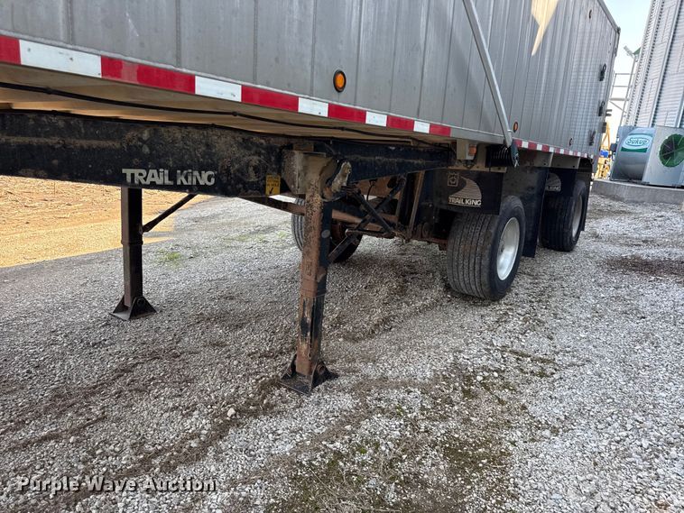 image for item EV7671 Trail King Industries end dump trailer