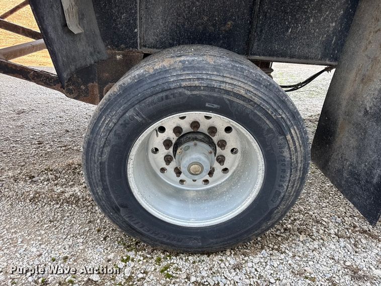 image for item EV7671 Trail King Industries end dump trailer