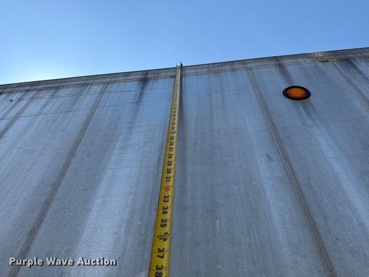 image for item EV7671 Trail King Industries end dump trailer