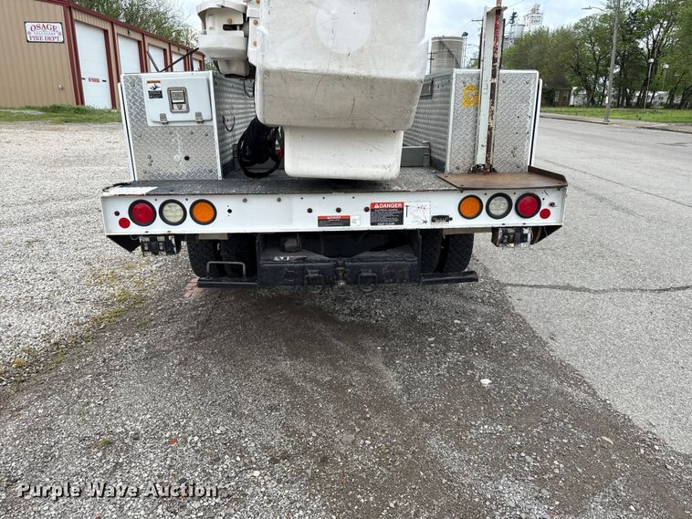 image for item EV7699 2016 RAM 5500 bucket truck