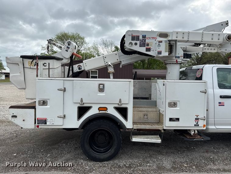 image for item EV7699 2016 RAM 5500 bucket truck