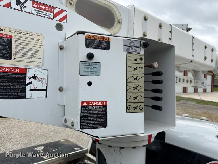 image for item EV7699 2016 RAM 5500 bucket truck