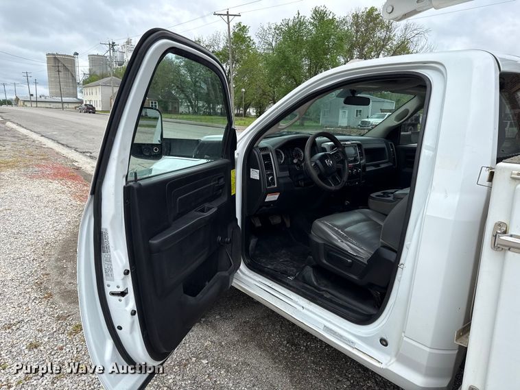 image for item EV7699 2016 RAM 5500 bucket truck