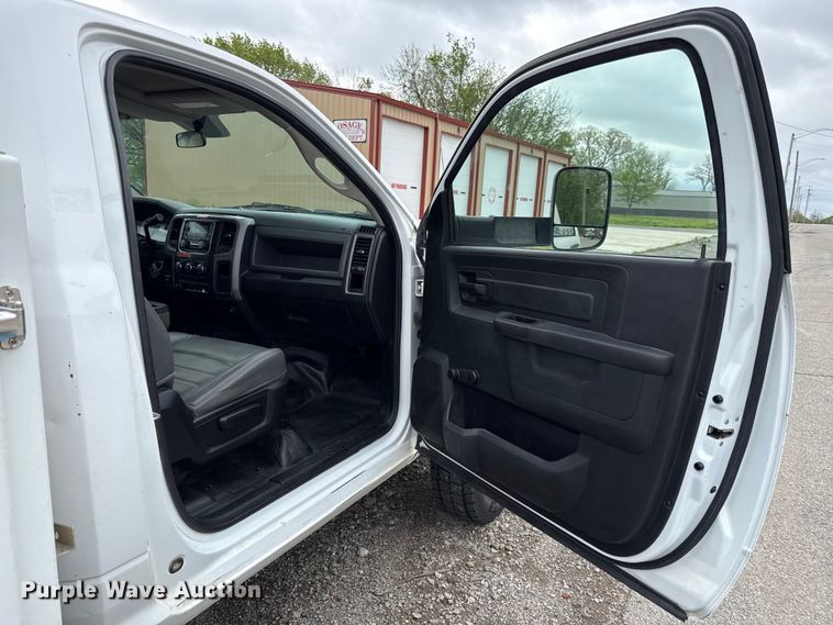 image for item EV7699 2016 RAM 5500 bucket truck