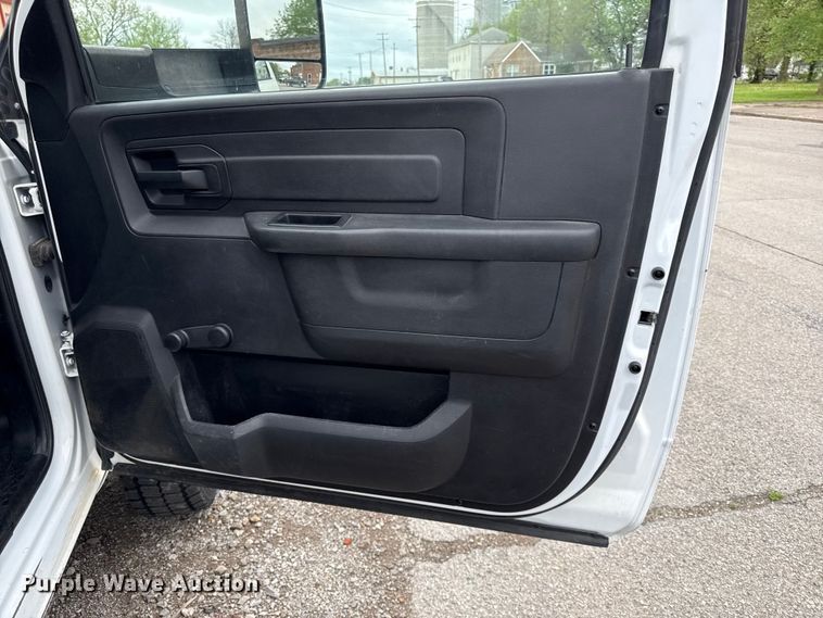 image for item EV7699 2016 RAM 5500 bucket truck