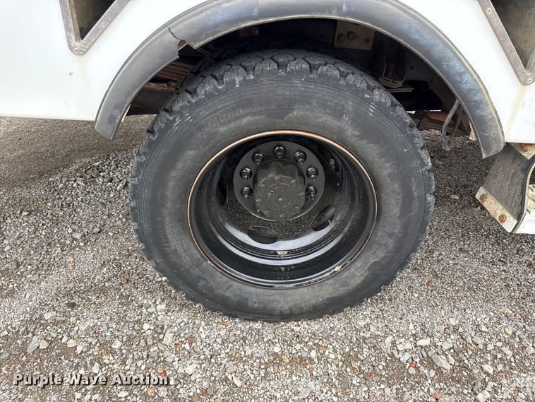 image for item EV7699 2016 RAM 5500 bucket truck