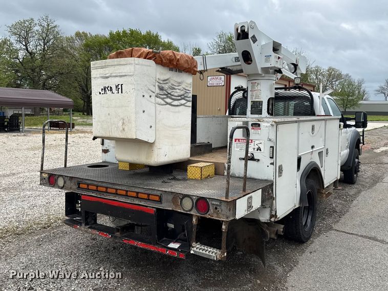 image for item EV7700 2012 Ford F550 bucket truck