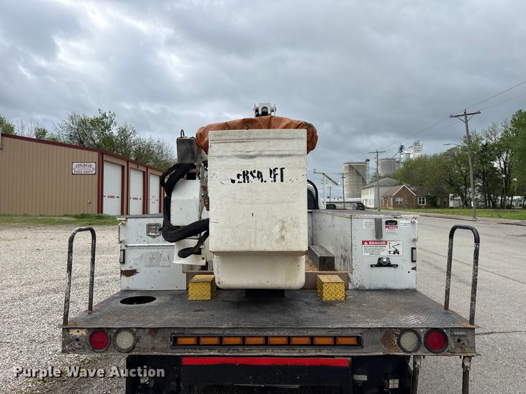 image for item EV7700 2012 Ford F550 bucket truck