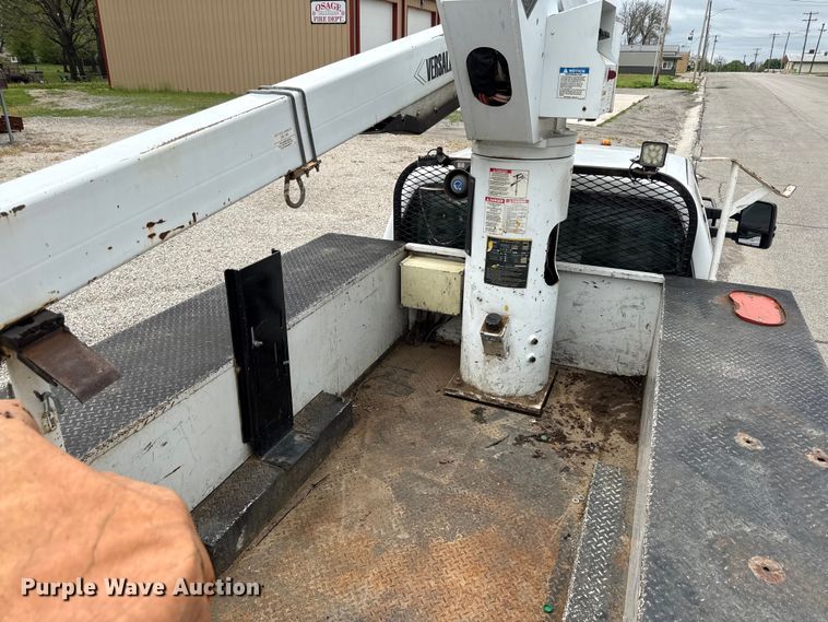 image for item EV7700 2012 Ford F550 bucket truck